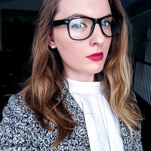 Meet your Posher, Kara